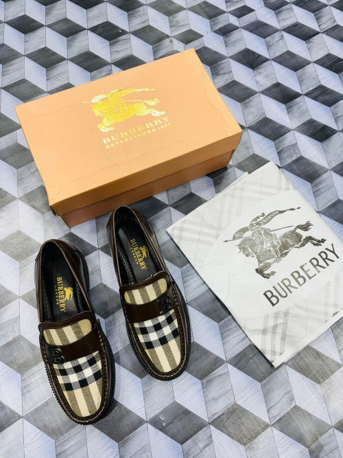 Burbeerry Brown Vintage Chex Lofer For Men
