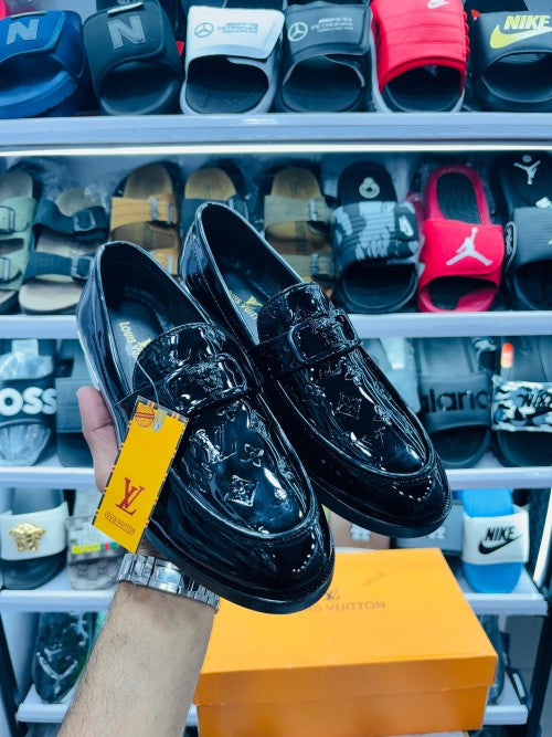 Louiss Vuiitton Black Premium Quality Loafers For Men