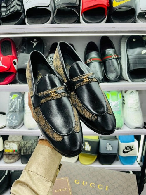 Guucci Jordan Horus Black Bit Loafers For Men